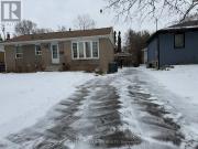 apartment at UPPER – 5 LAWRENCE CRESCENT