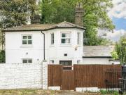 Apartment at Upper Sunbury Road, London