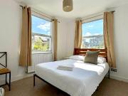 Apartment at Wandsworth Bridge Road, London Apartment at Wandsworth Bridge Road, London