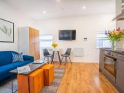 Apartment at Warwick Road, London