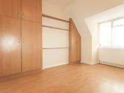 apartment at Watling Avenue, Burnt Oak, Edgware, HA8,England