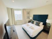 Apartment at Westferry Circus, Greater London