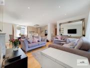 Apartment at Westferry Road, London