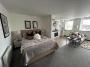 Apartment Birmingham West Midlands 91783065