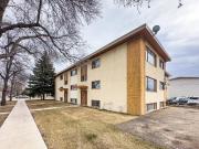 Apartment Edmonton AB LS92776530