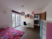 Apartment, feels like living in a house, garden and...