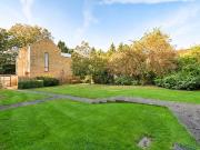 apartment for rent at Lovelace Gardens, Surbiton