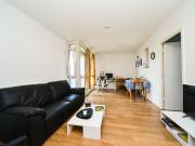 apartment for rent at Portland Street, Elephant and...