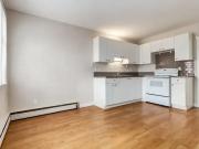 Apartment For Rent Camrose AB 949 ES92782470