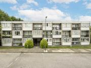 apartment for rent in Ashbourne Close North Finchley, N12