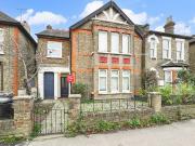 apartment for rent in Cleveland Road, South Woodford, E18 apartment for rent in Cleveland Road, South Woodford, E18