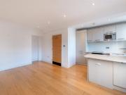 apartment for rent in Edgware Road, London, W2