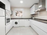 Apartment For Rent in Estepona, Estepona