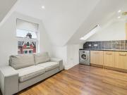 apartment for rent in Fairbridge Road, London, N19