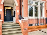 apartment for rent in Fitzjohn's Avenue, London, NW3