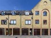 apartment for rent in Fowey Close Wapping, E1W