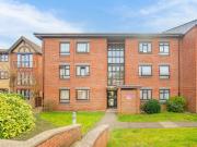 apartment for rent in Friern Park North Finchley, N12 apartment for rent in Friern Park North Finchley, N12