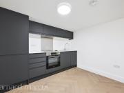 apartment for rent in High Street, Croydon, Croydon