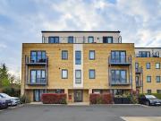 apartment for rent in Long Lane, Hillingdon,UB10