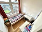 apartment for rent in Manchester Road, London