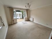 apartment for rent in Navarino Court High Street,...