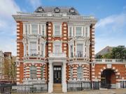apartment for rent in Observatory Gardens Kensington, W8