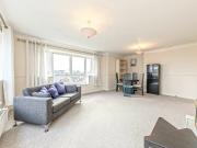 apartment for rent in Princes Riverside Road...
