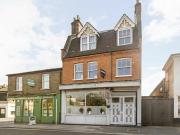apartment for rent in Station Road Hampton, TW12