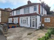 Apartment for rent in Sunnycroft Road, Hounslow, TW3 4DS