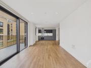 Apartment for rent in Vanguard Way, London E17 united...