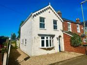 apartment for rent in Westfield Road, Lymington,...