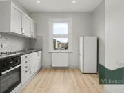 Apartment for rent in Woodlands Park Road, London united...