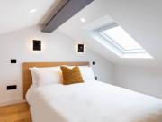 Apartment For Rent London London 6182 ES93052501