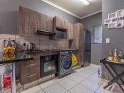 Apartment For Sale in Crystal Park, Benoni