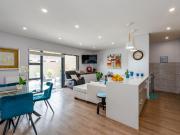 Apartment For Sale in Rondebosch