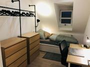 Apartment fully furnished, full service, for 2 people,...