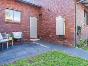 apartment in 3/945 Fairview Drive