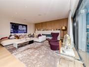 apartment in 75 Leman Street, LONDON