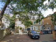 Apartment In 8 Talbot Road N15