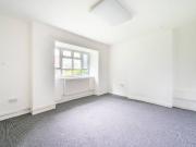 apartment in ALDRINGTON ROAD