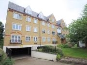 apartment in Anglian Close, WD24