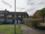 Apartment In Barnfield Road, Orpington Br5