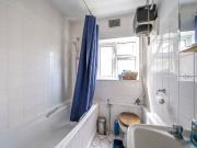 apartment in Broomfield Road
