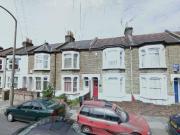 Apartment In Bury Street, London N9