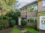 apartment in Bushey Heath, WD23