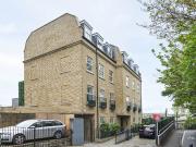apartment in Cadogan Terrace