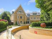 apartment in Camlet Way, Barnet