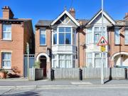 apartment in Cassio Road, WD18