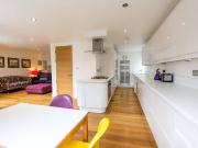 apartment in Doyce Street