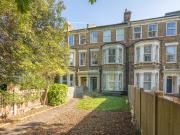 apartment in.Effra Road